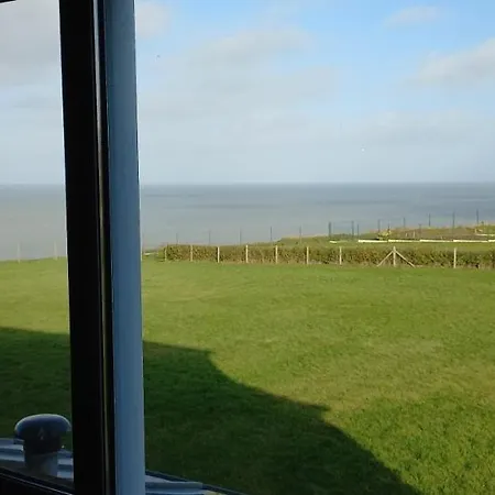 Maison Avec Jardin Clos, Vue Sur Mer Depuis Falaise Dieppe Exterior photo