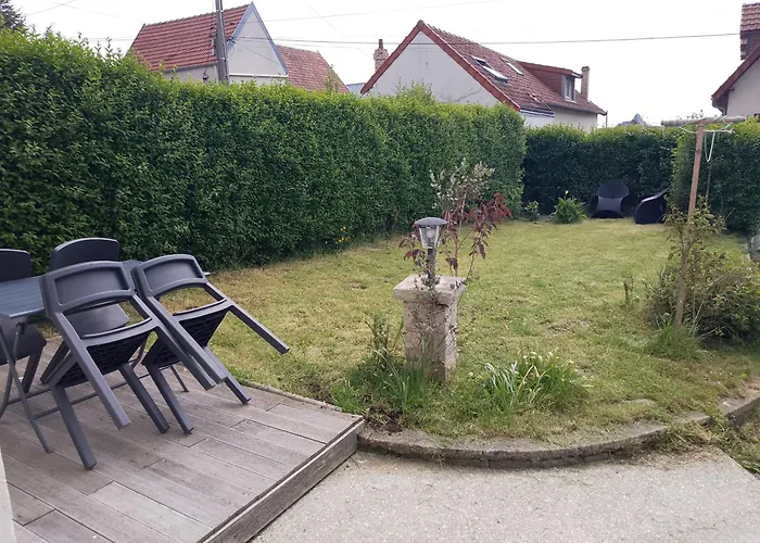 Maison Avec Jardin Clos, Vue Sur Mer Depuis Falaise