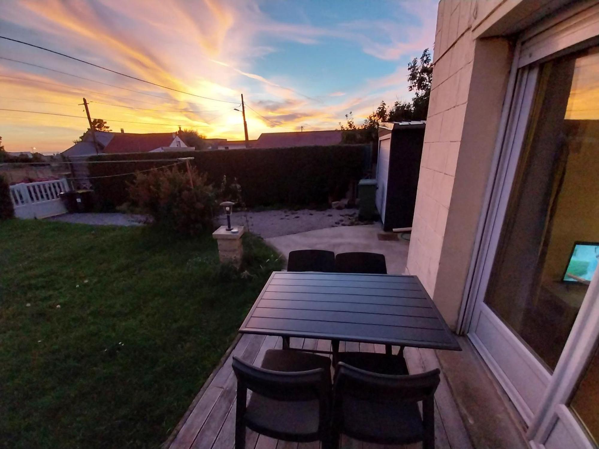Maison Avec Jardin Clos, Vue Sur Depuis Falaise Holiday home Dieppe