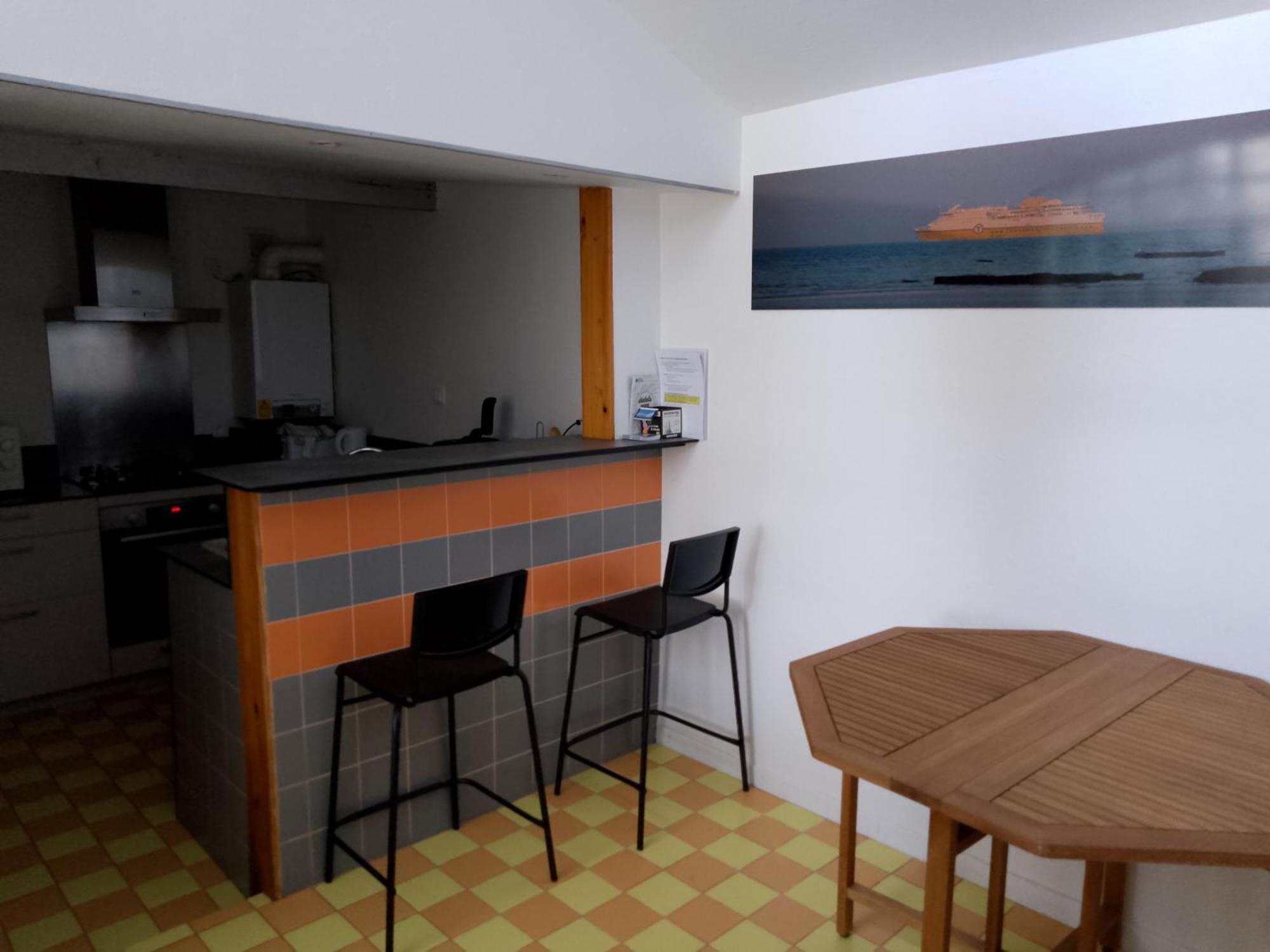 Holiday home Maison Avec Jardin Clos, Vue Sur Depuis Falaise *